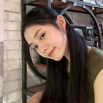战火中的小狐狸